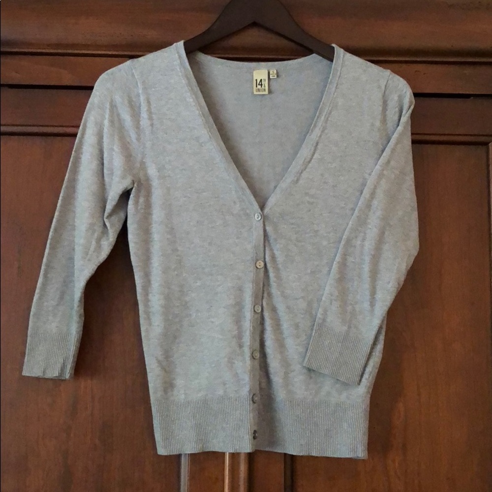 14th&Union grey v neck 3/4 length sleeve cardigan